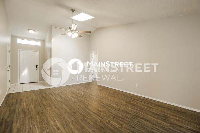 721 Howard Court – photo 3