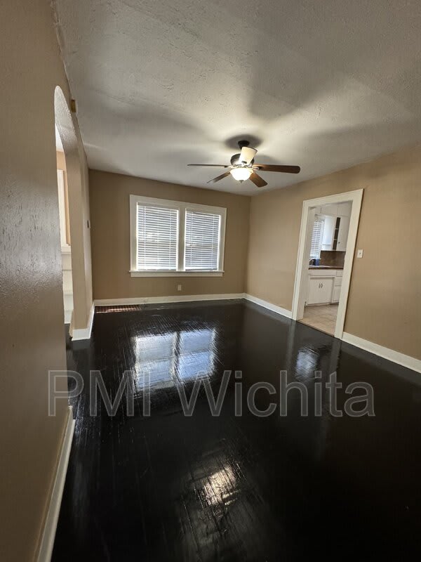 735 South Grove Street – photo 4