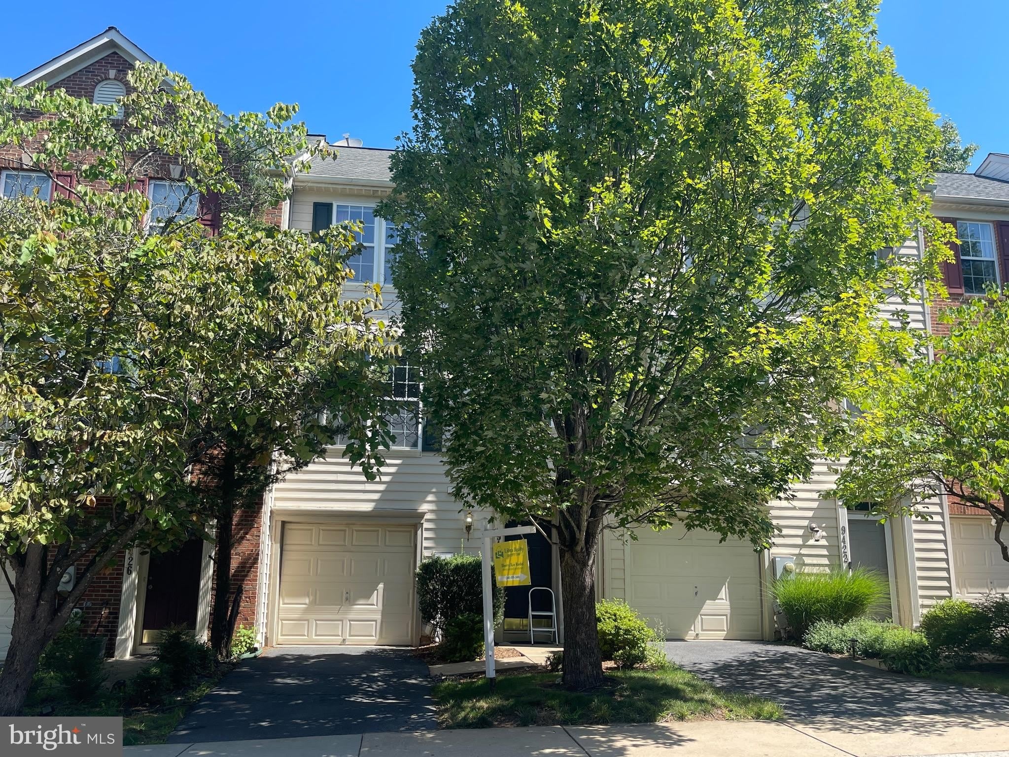 9424 SINGLETON Place – photo 2