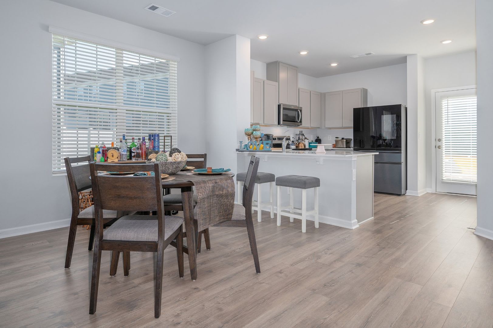 Move In Ready End Unit Townhome – photo 5
