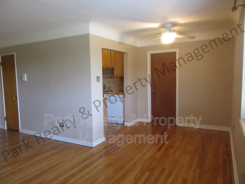 733 E 2Nd Ave 304 – photo 4