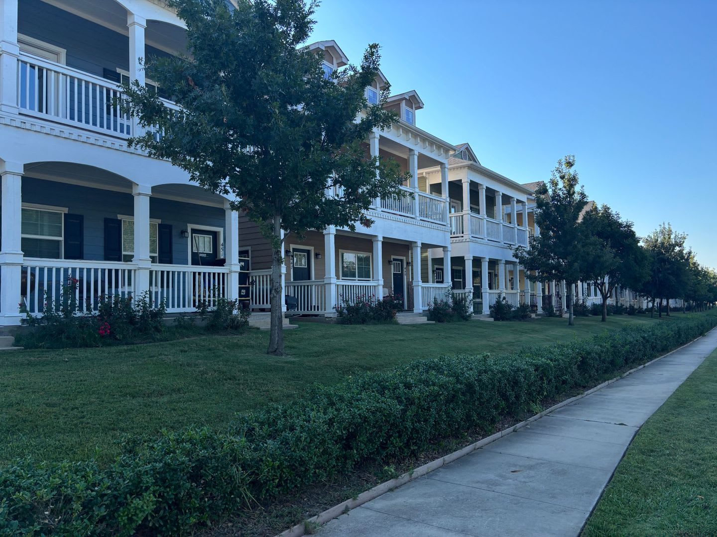 2/2 Townhomes in Great Sherman Location! Ask About Our Move-In Special! – photo 1