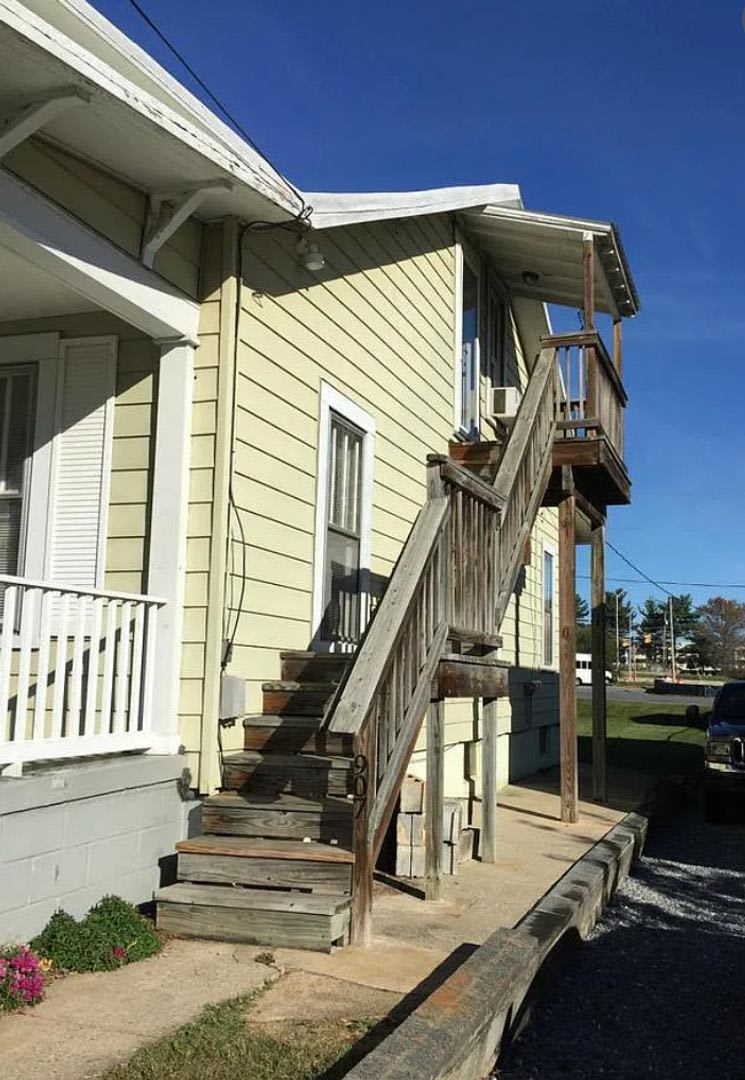 Renovated Apartment Close To Downtown Frederick – photo 2