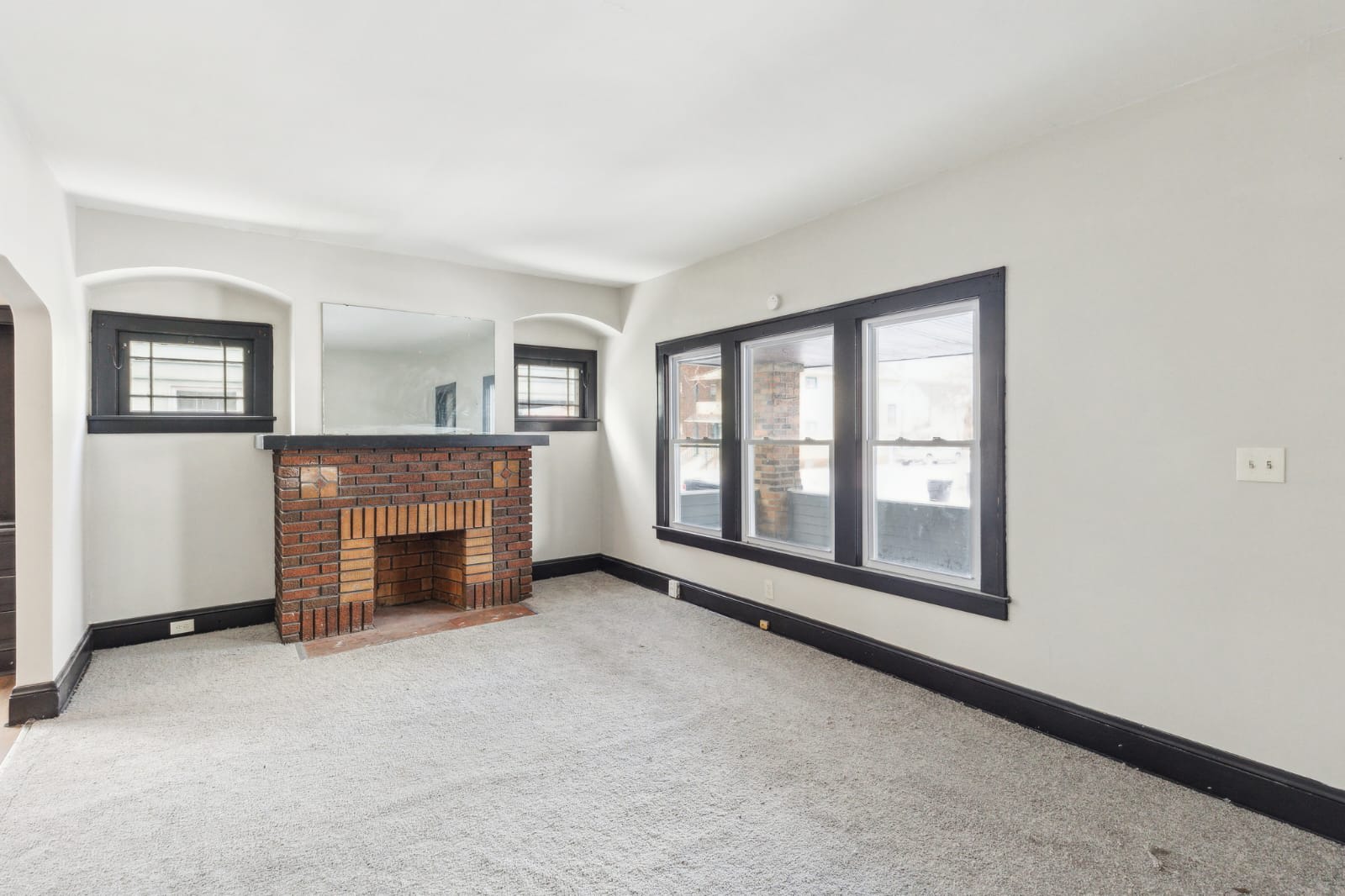 15714 Corsica Avenue – photo 4