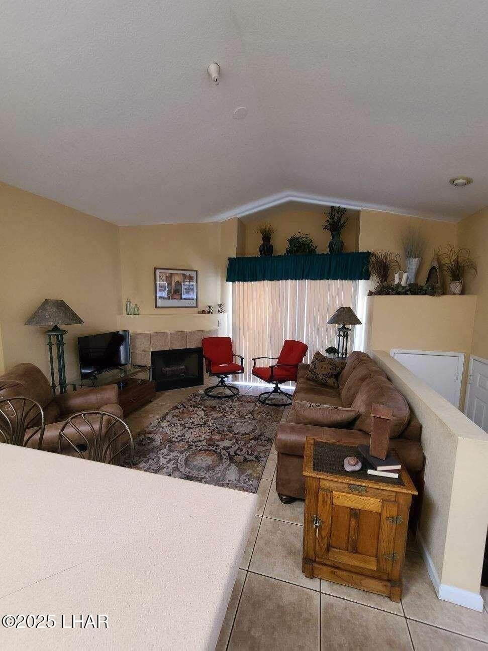 1650 S Smoketree Ave – photo 3