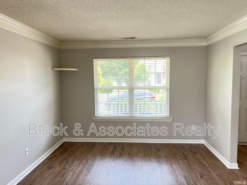 5013 Marathon Lane – photo 2
