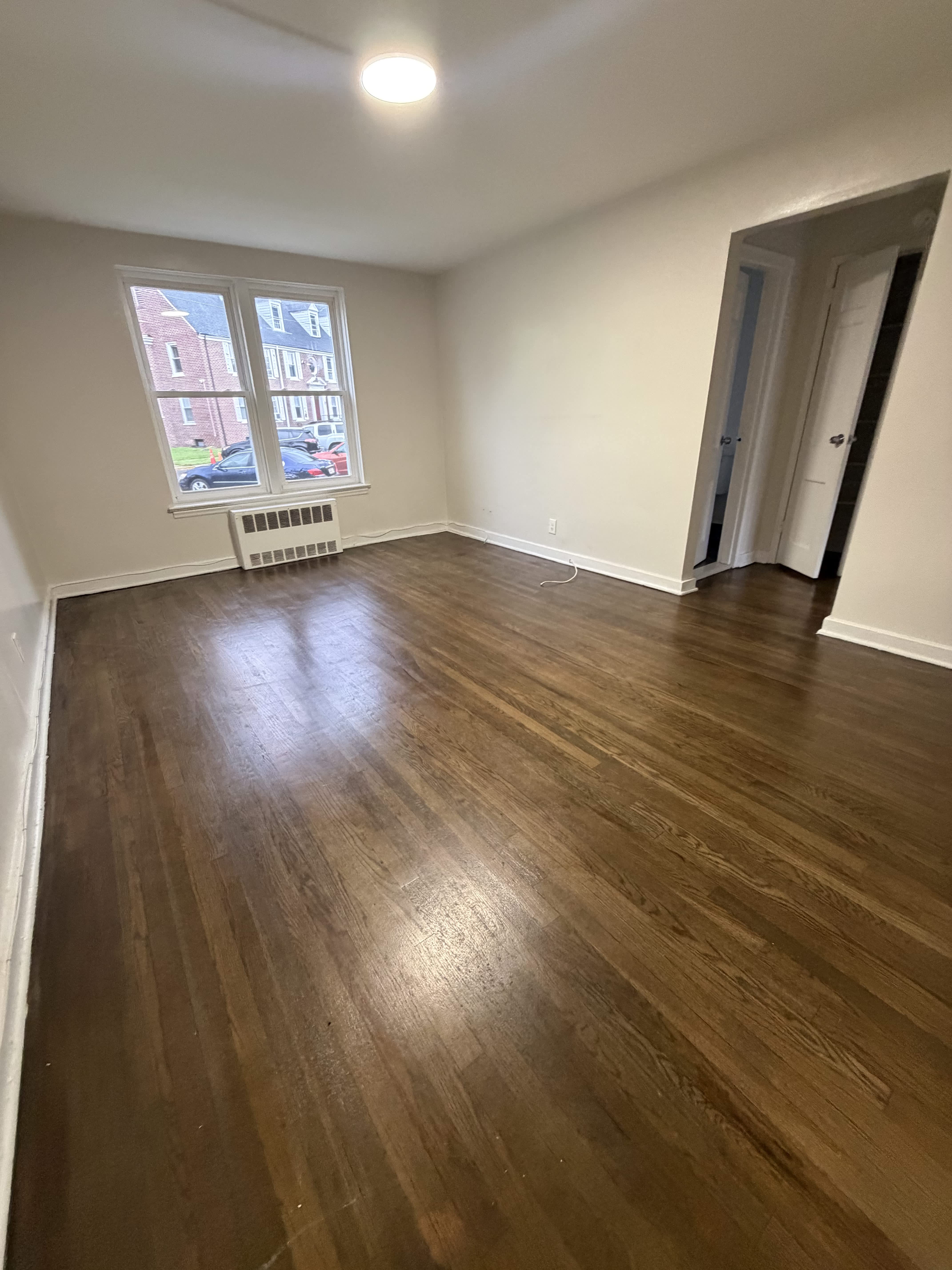 676 Park Ave – photo 3