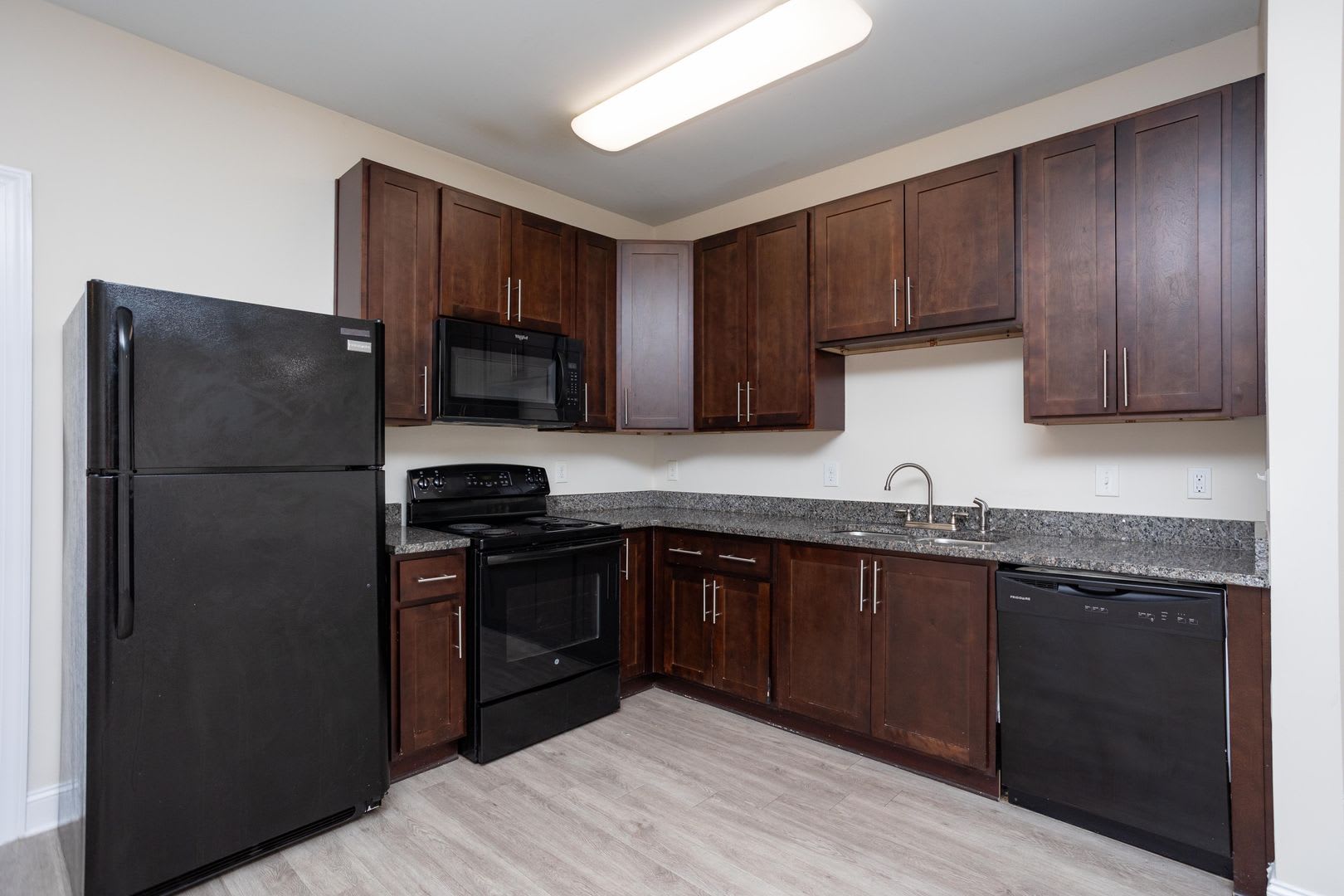 2 Bedroom 2 Bath Apartment For Rent – photo 5