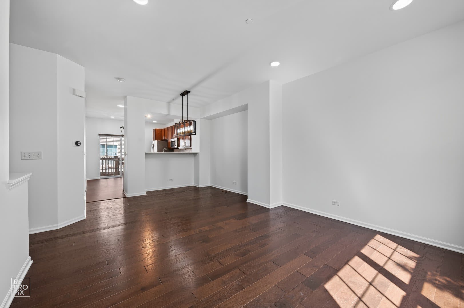 220 Laurel Avenue – photo 3
