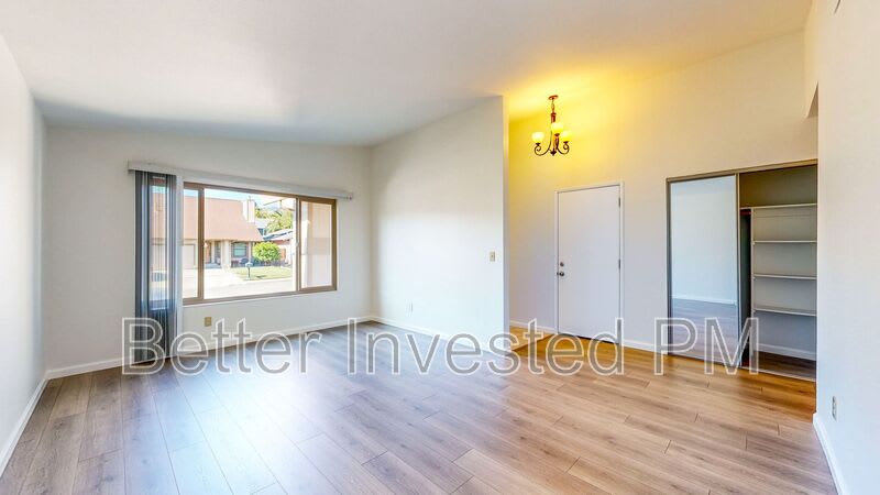 1417 Gregory Ct – photo 2