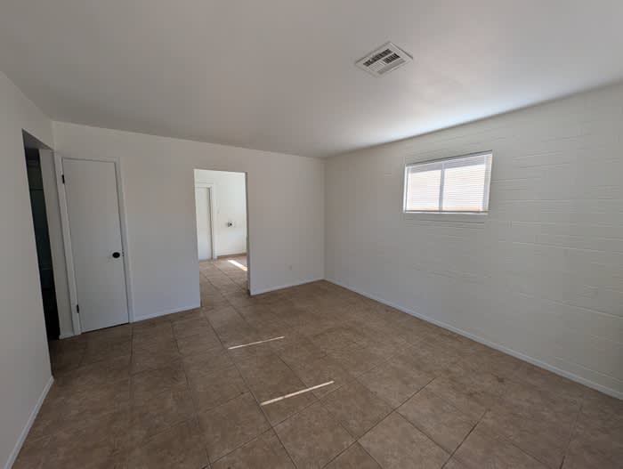 10244 North 15th Avenue – photo 5