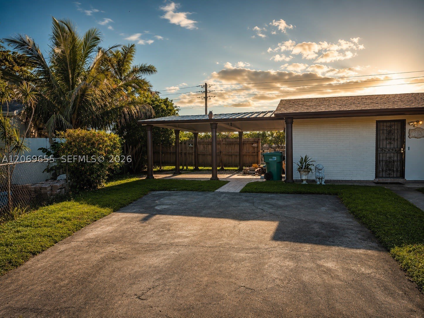 20435 NW 37th Ct – photo 2
