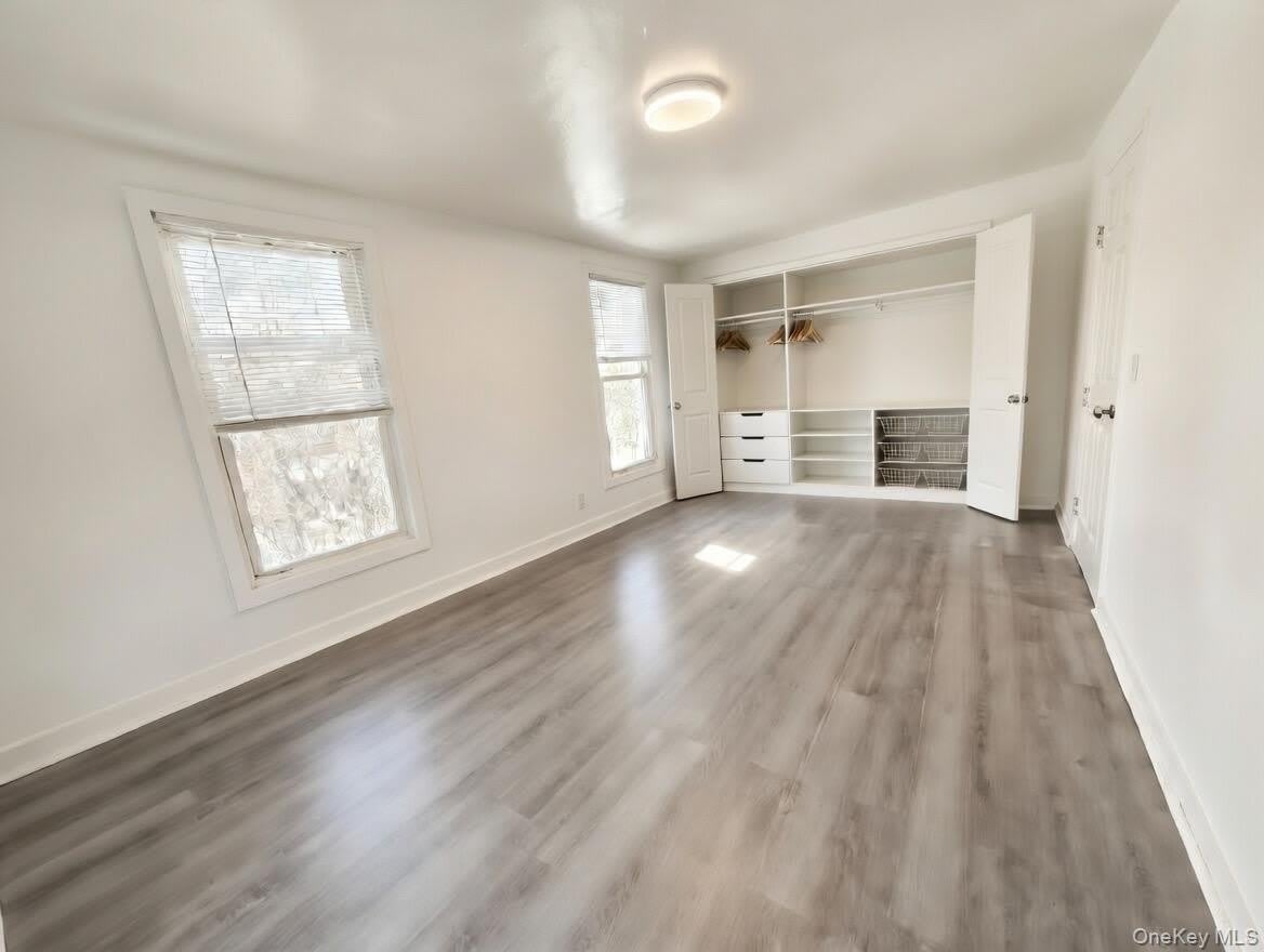 611 Saint Lawrence Avenue – photo 3