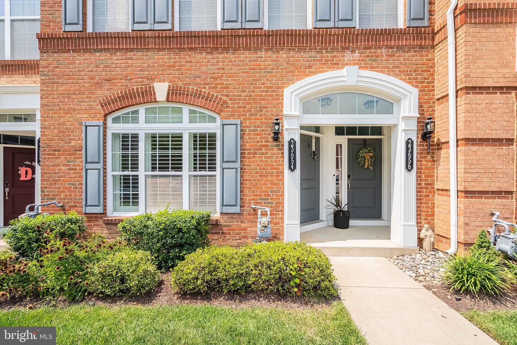23654 HOPEWELL MANOR Terrace – photo 4