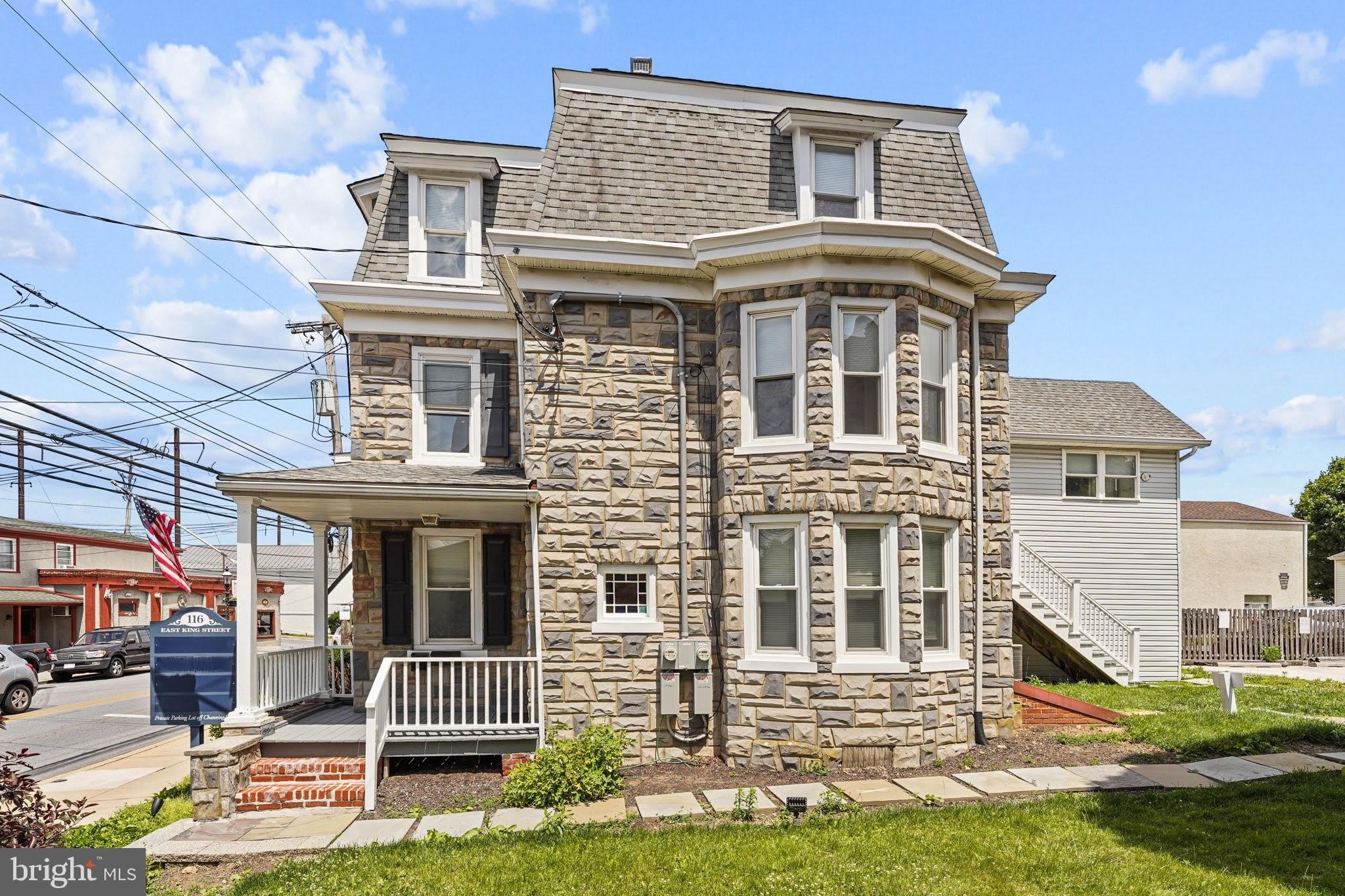 116 E KING Street – photo 5