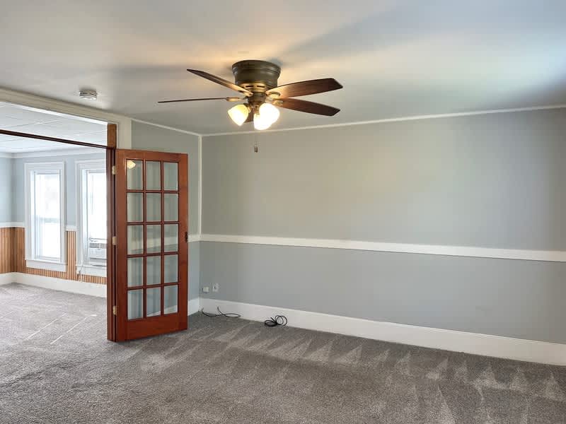 326 Railroad St – photo 5