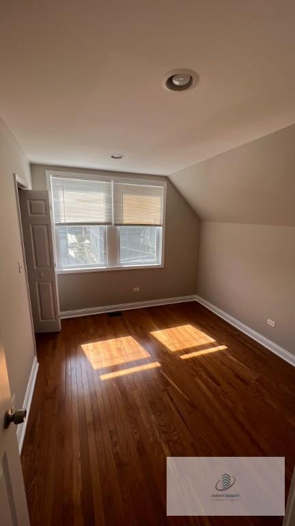 3627 West Oakdale Avenue – photo 2