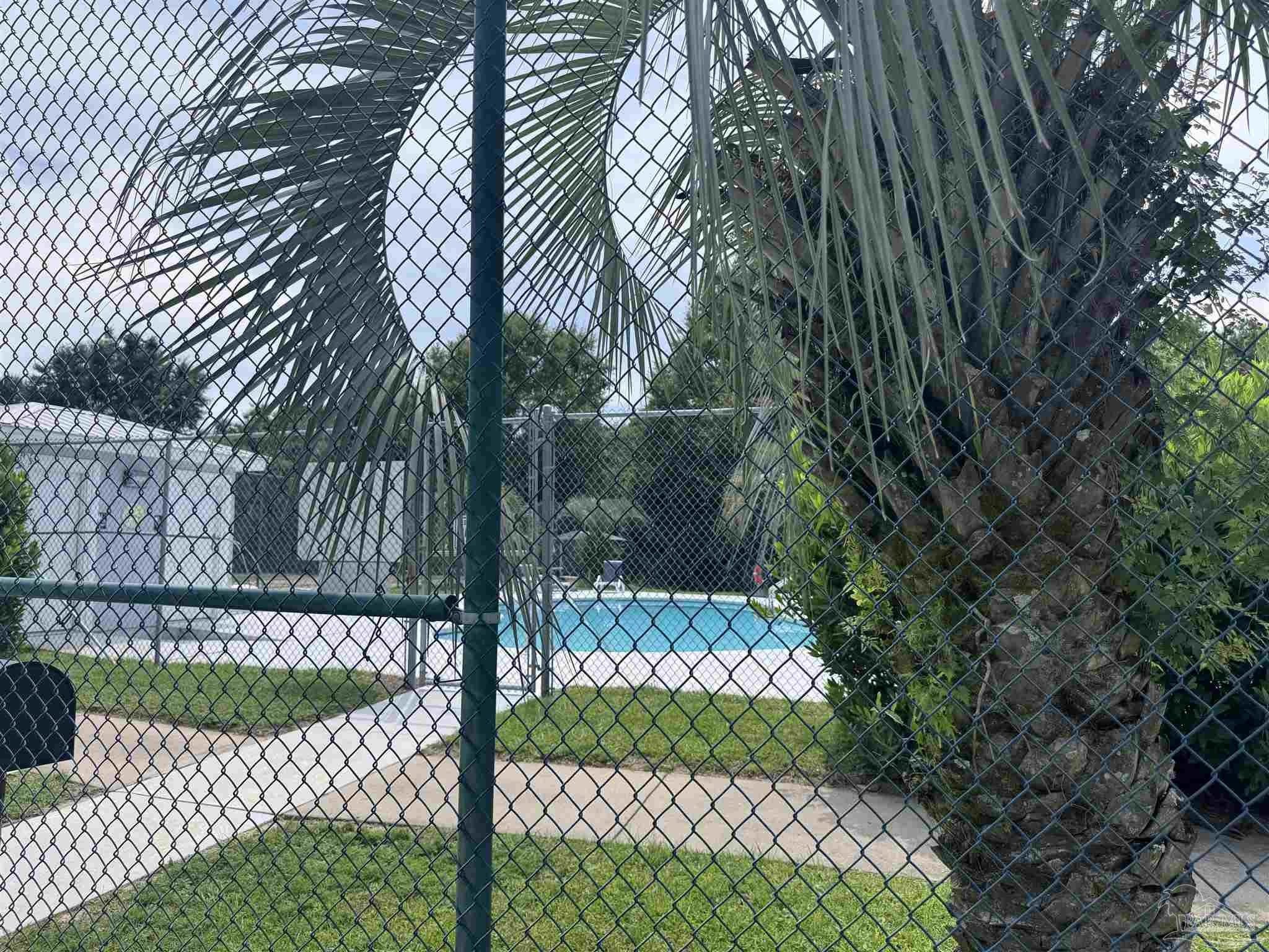 2703 Bay Club Dr – photo 2
