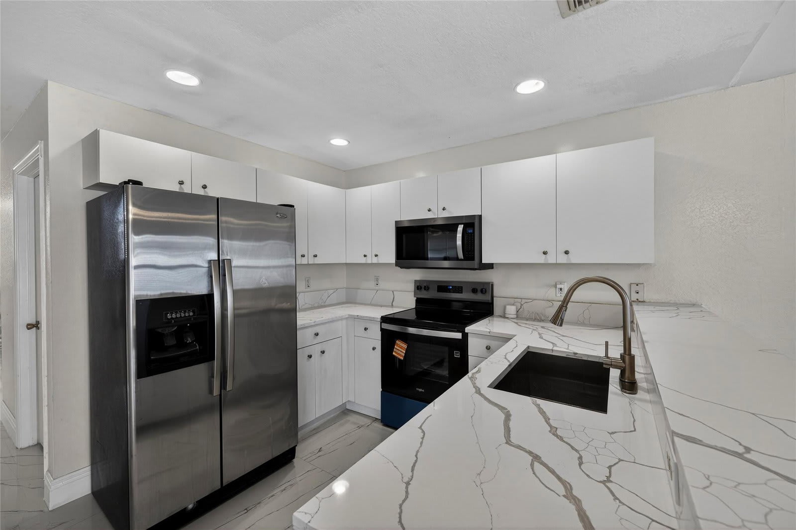 85 Citrus Park Lane – photo 4