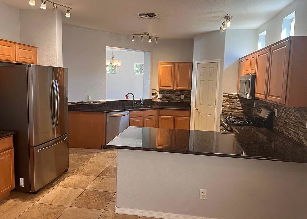 168 East Calle Del Rondador – photo 2