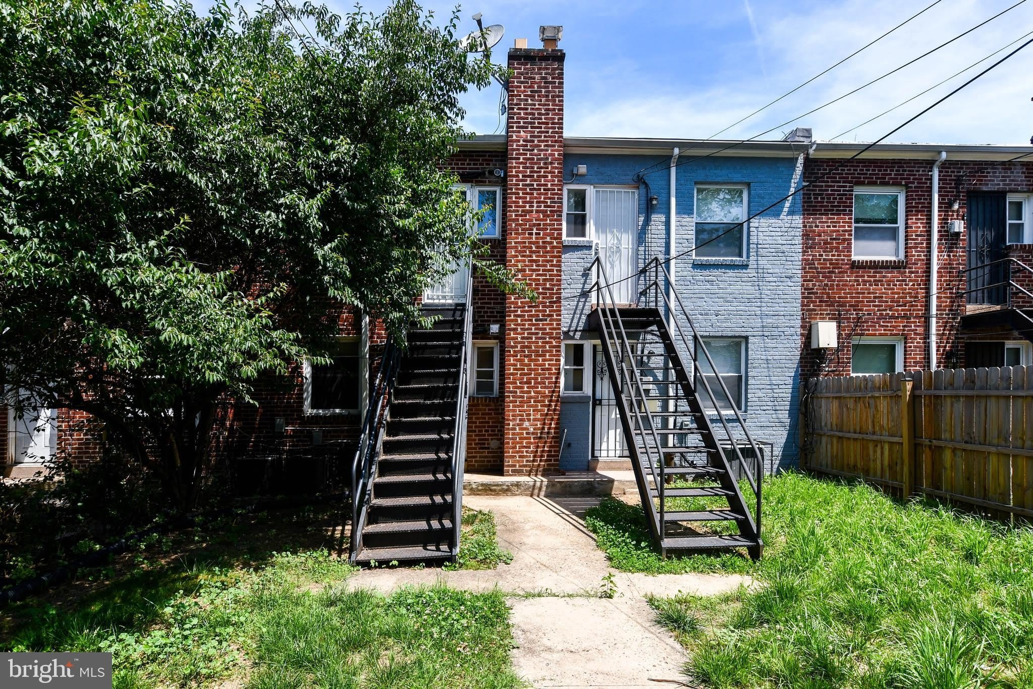 1729 GALES Place NE – photo 2