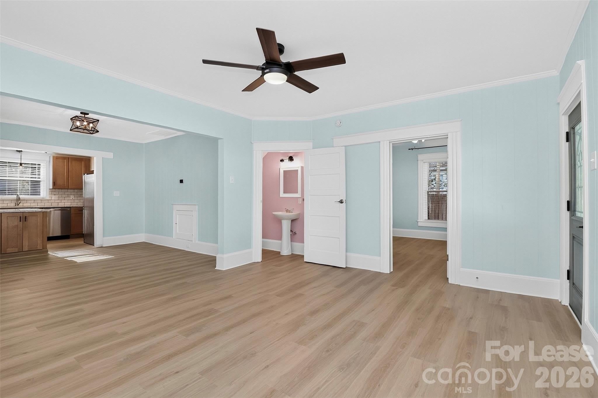 204 E McNeely Avenue – photo 5