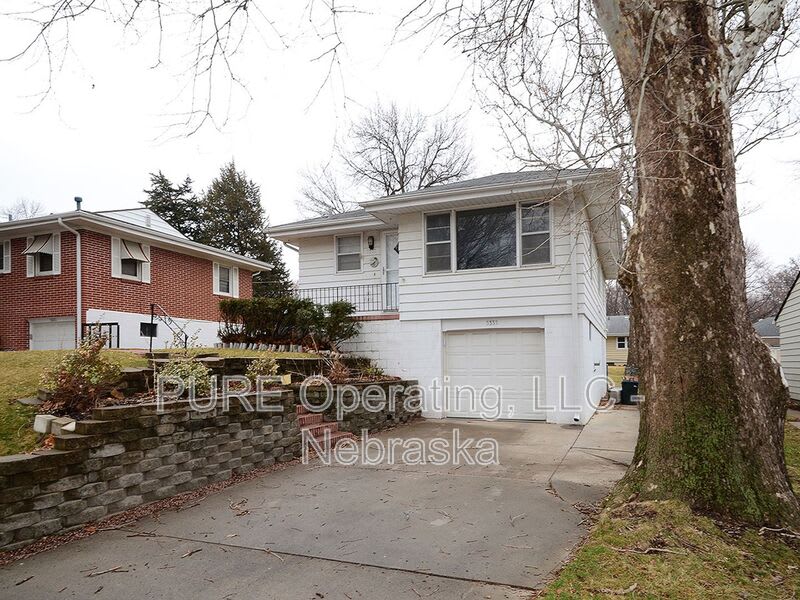 3333 S 82nd St – photo 1