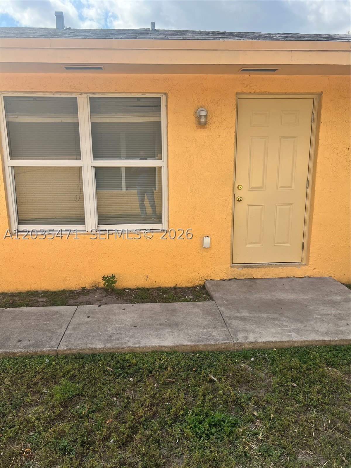 2111 NW 100th St – photo 3