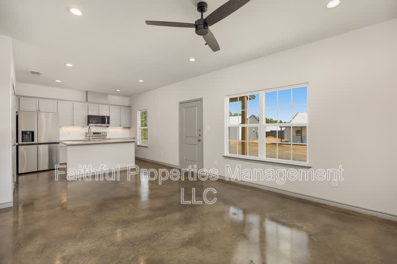 13554 Farm to Market Road 14 – photo 3