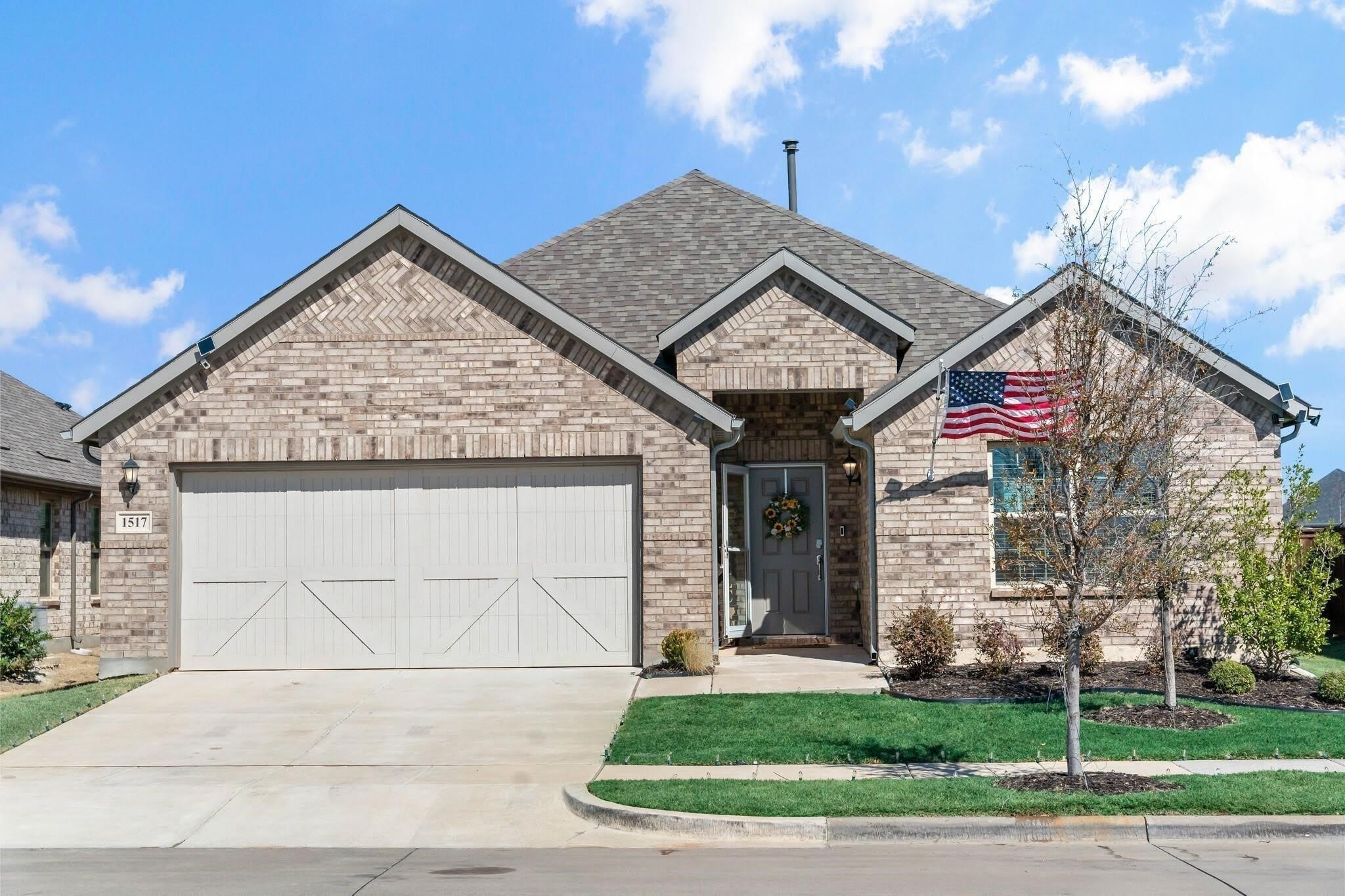 1517 Sweetwater Way – photo 1