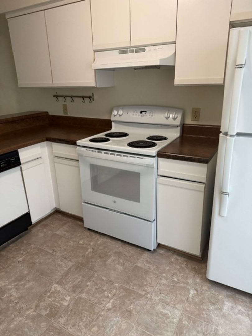 SEAWINDS/CAPTAINS WALK CONDOS – photo 3