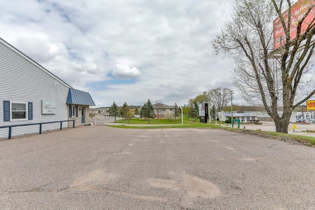 2402 GRAND AVENUE – photo 3