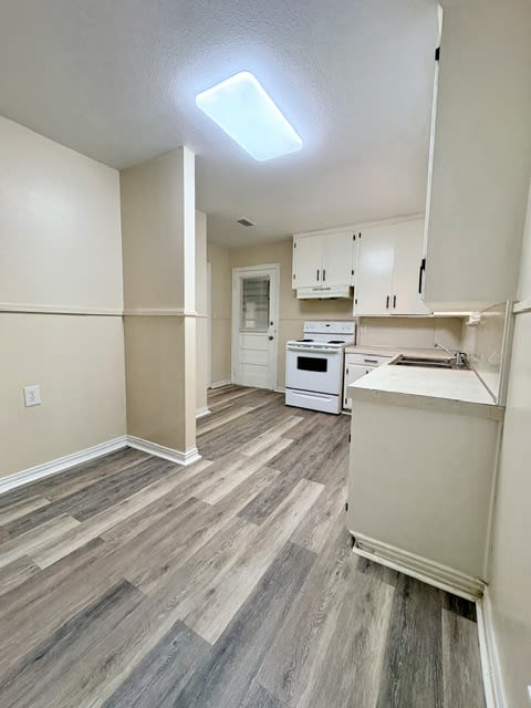 1824 S Fleishel – photo 5