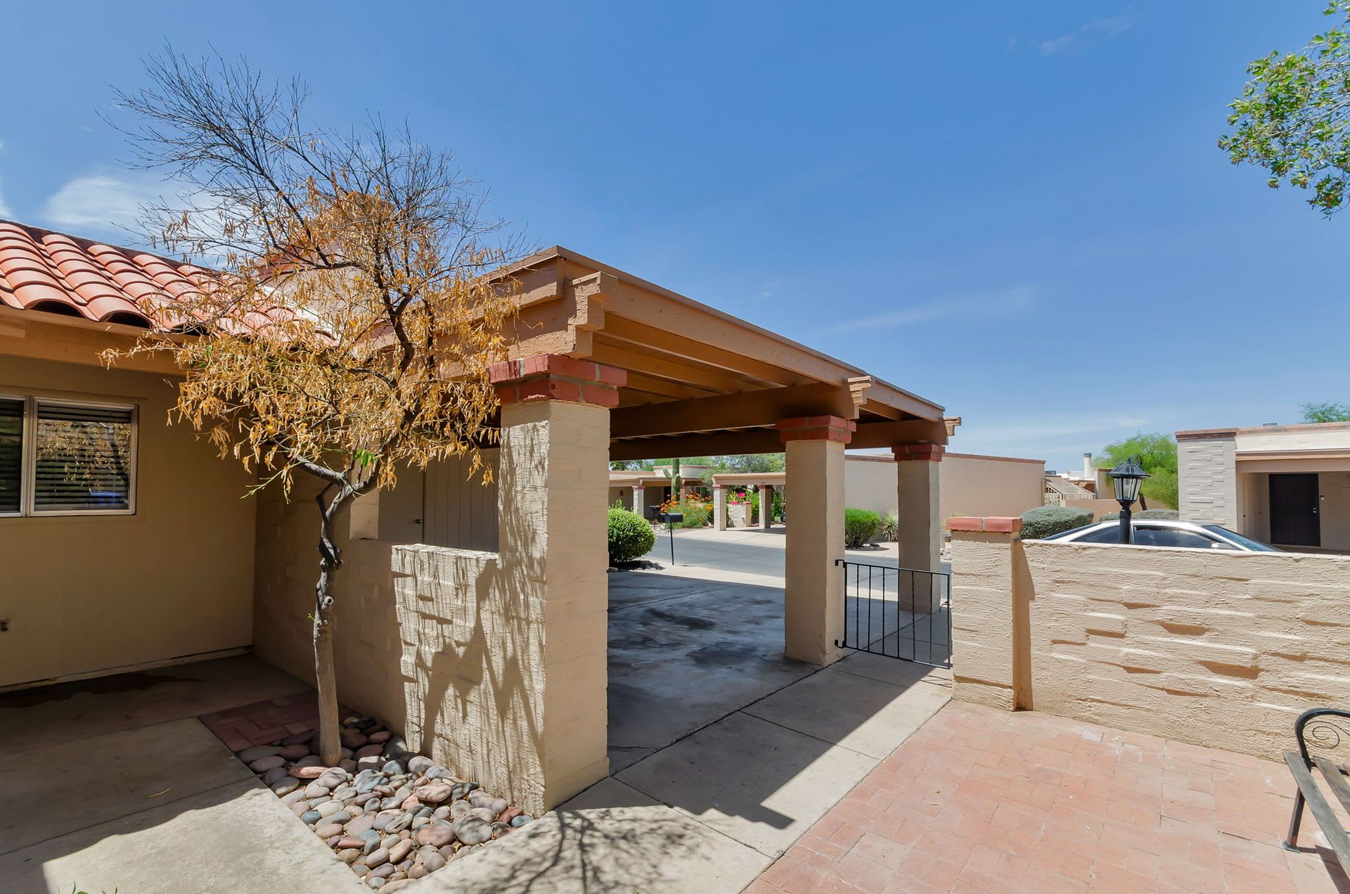 Beverly2720 – photo 5