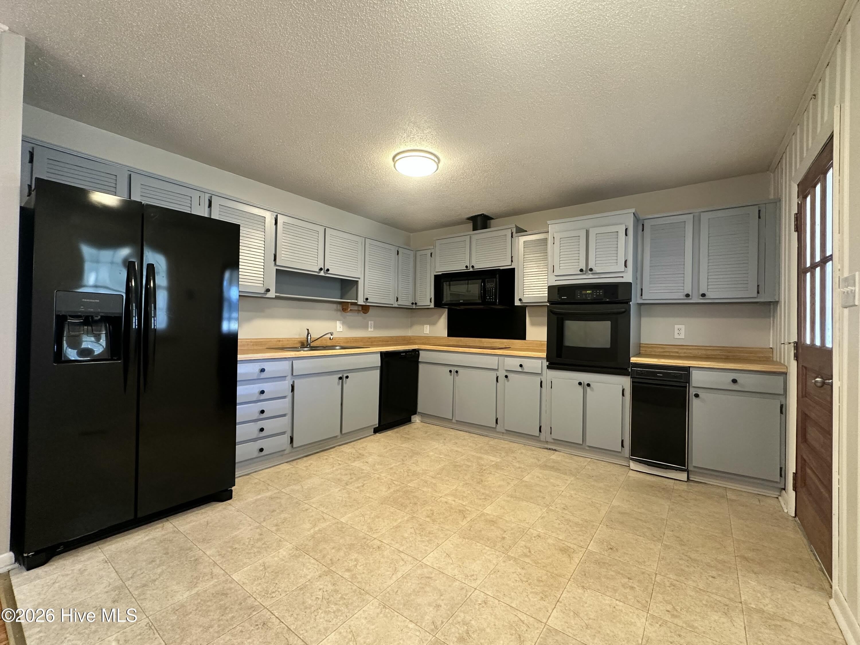 1030 Daniel Drive – photo 4