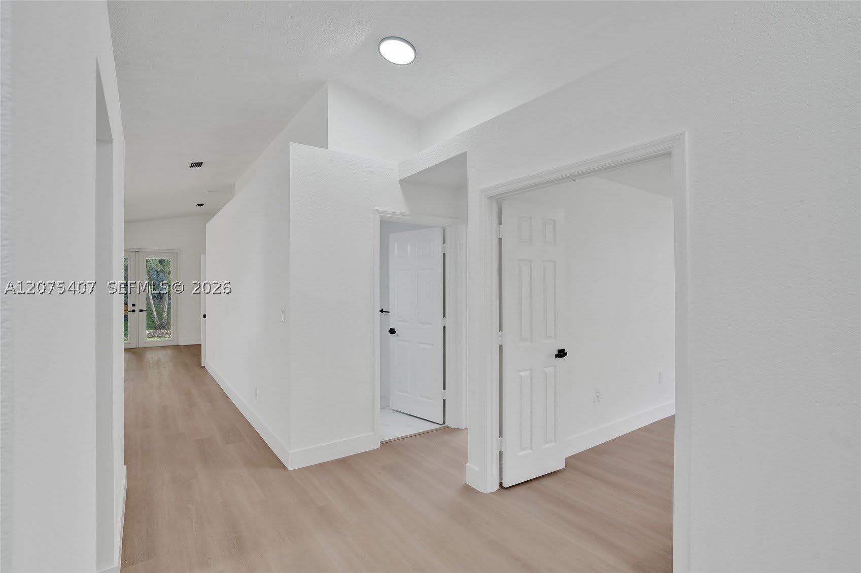 4114 Sapphire St – photo 5