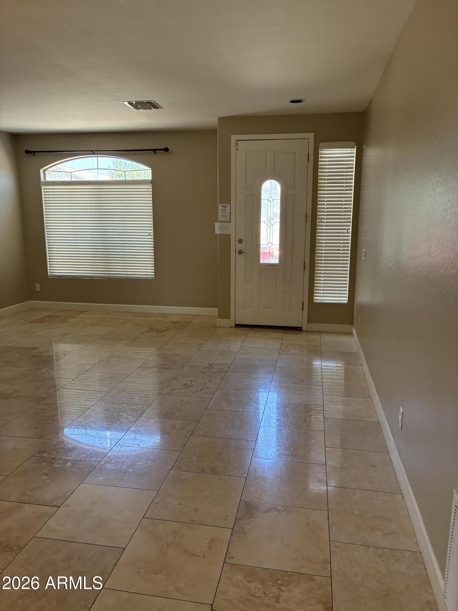 2913 E TULSA Street – photo 2