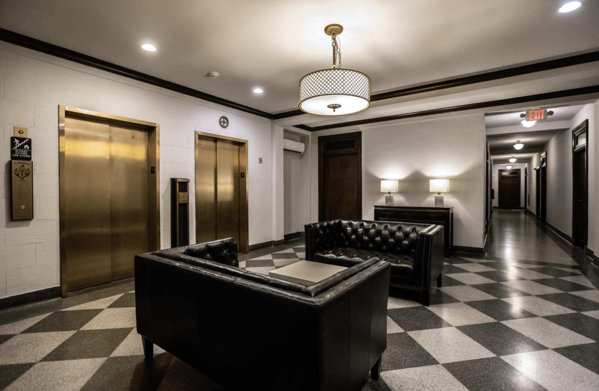 The Diplomat – photo 4