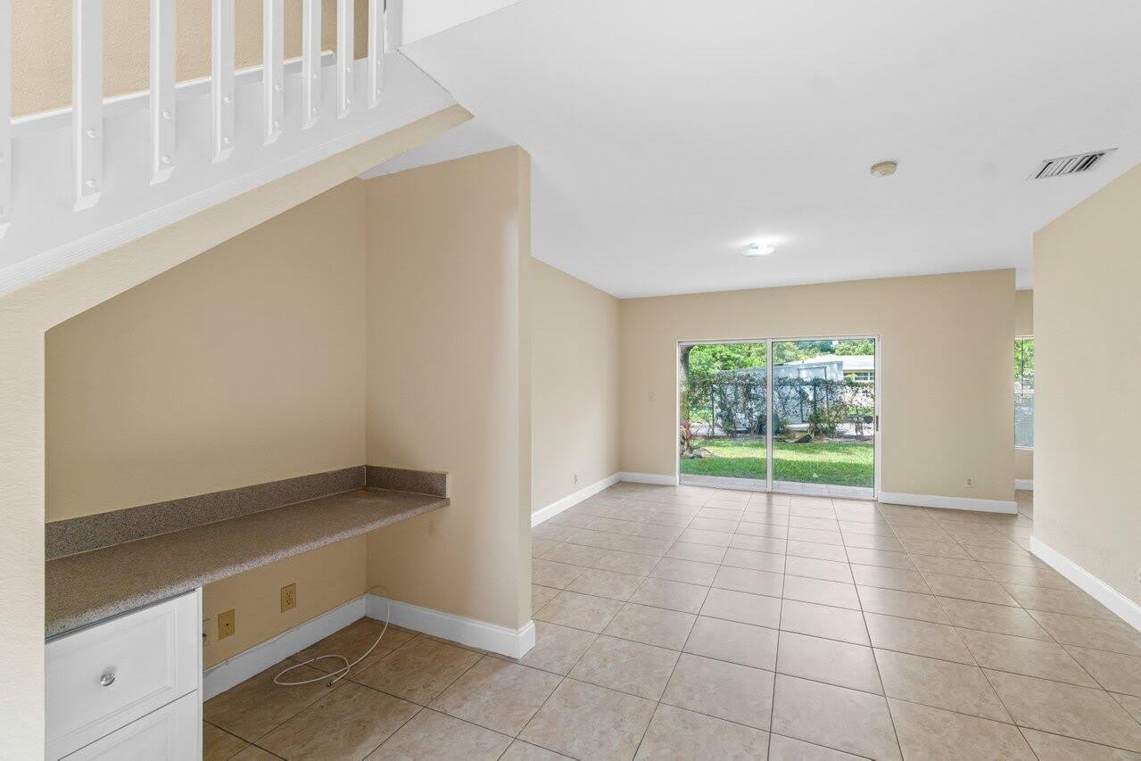 809 TALIA Circle E – photo 4
