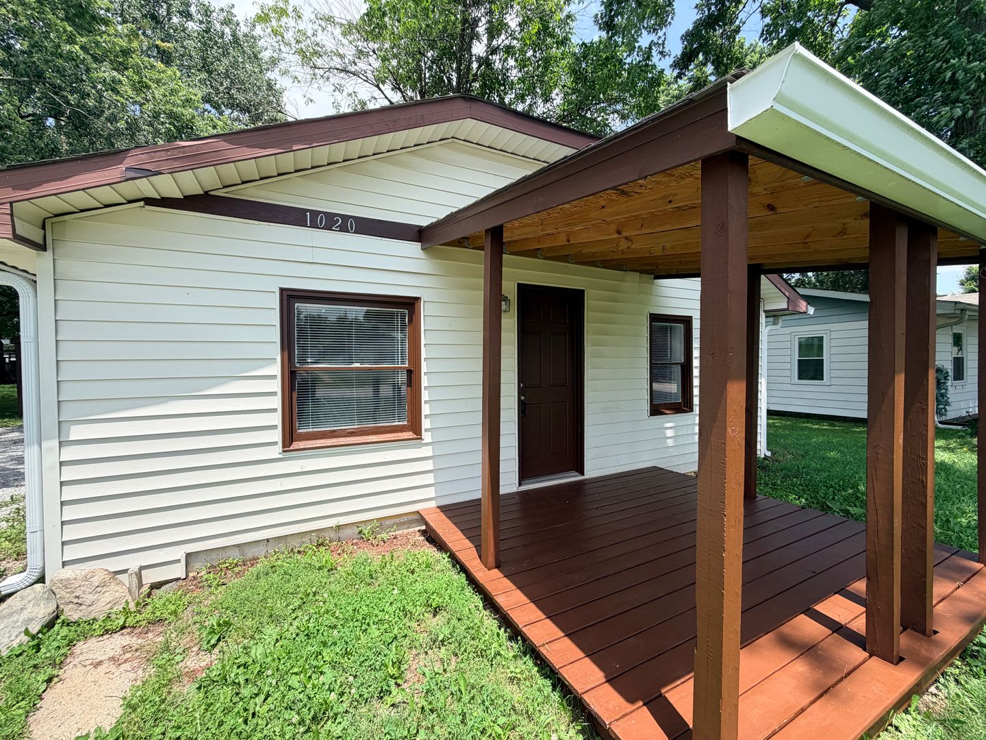NOW SHOWING: 3 Bedroom/2 Bath Home located at 1020 E Seventh St. Greenfield, IN – photo 3