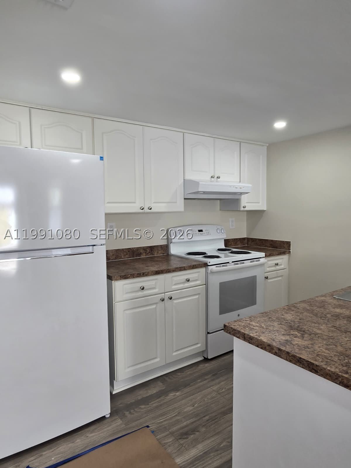 6825 SW 45th Ln – photo 5