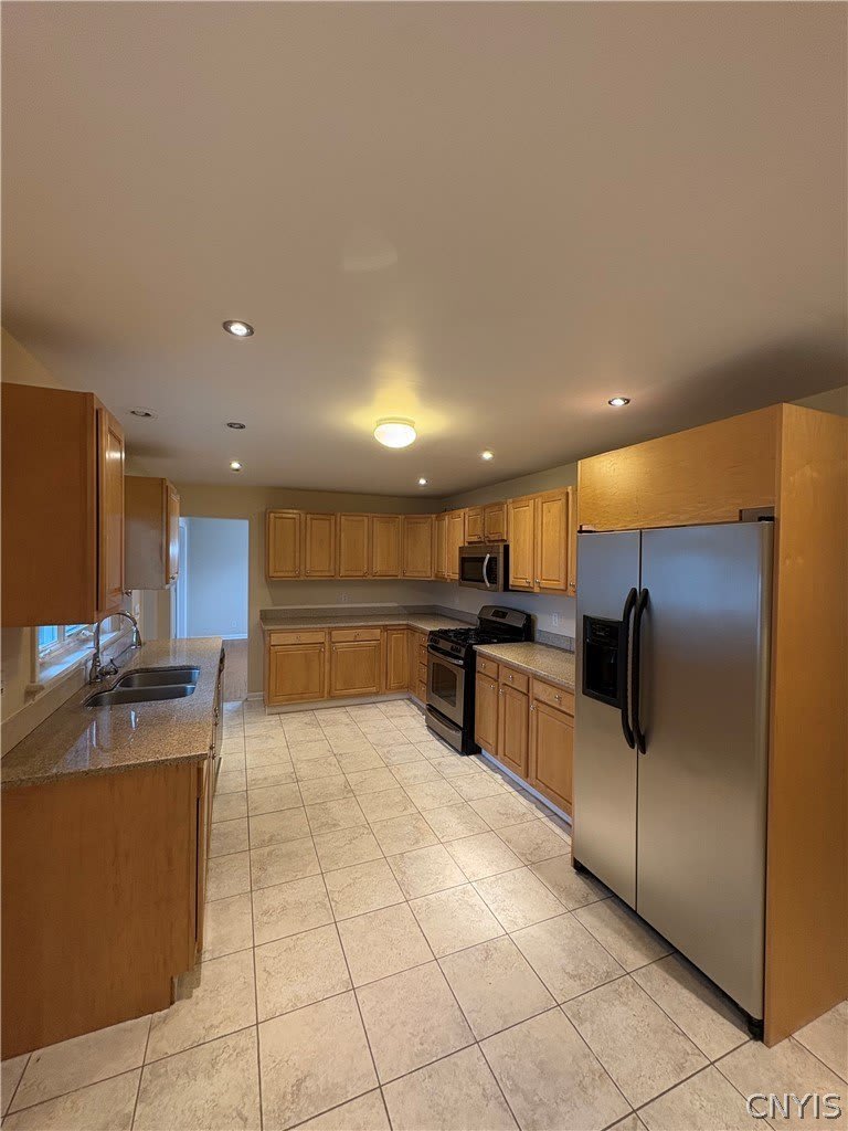 215 Locksley Road – photo 5