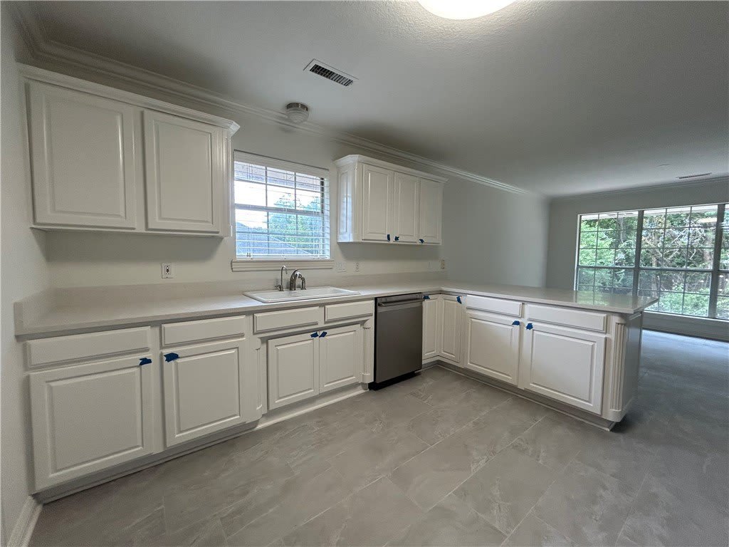 1826 N Glenbrook Place – photo 2