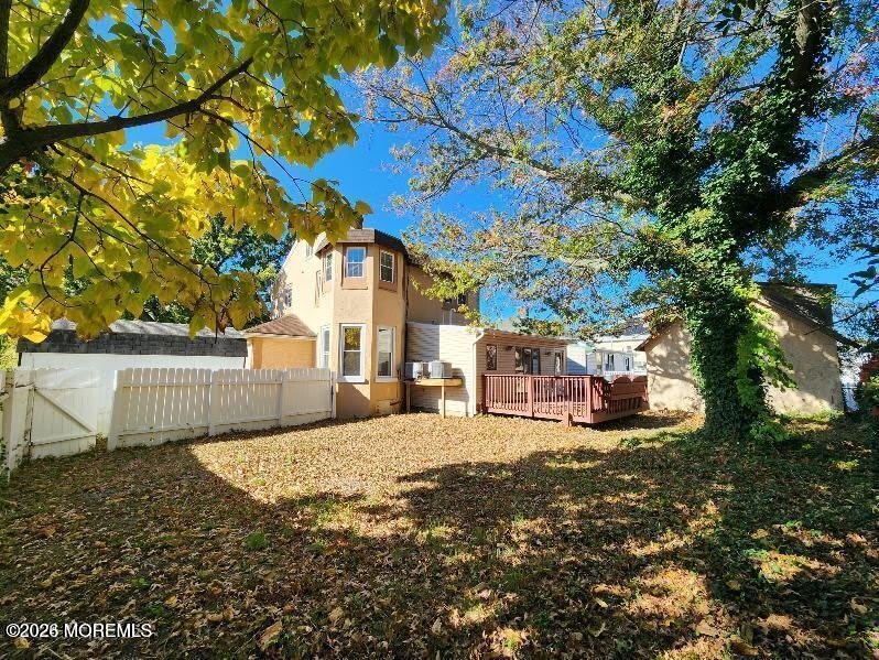 225 Shore Boulevard – photo 2