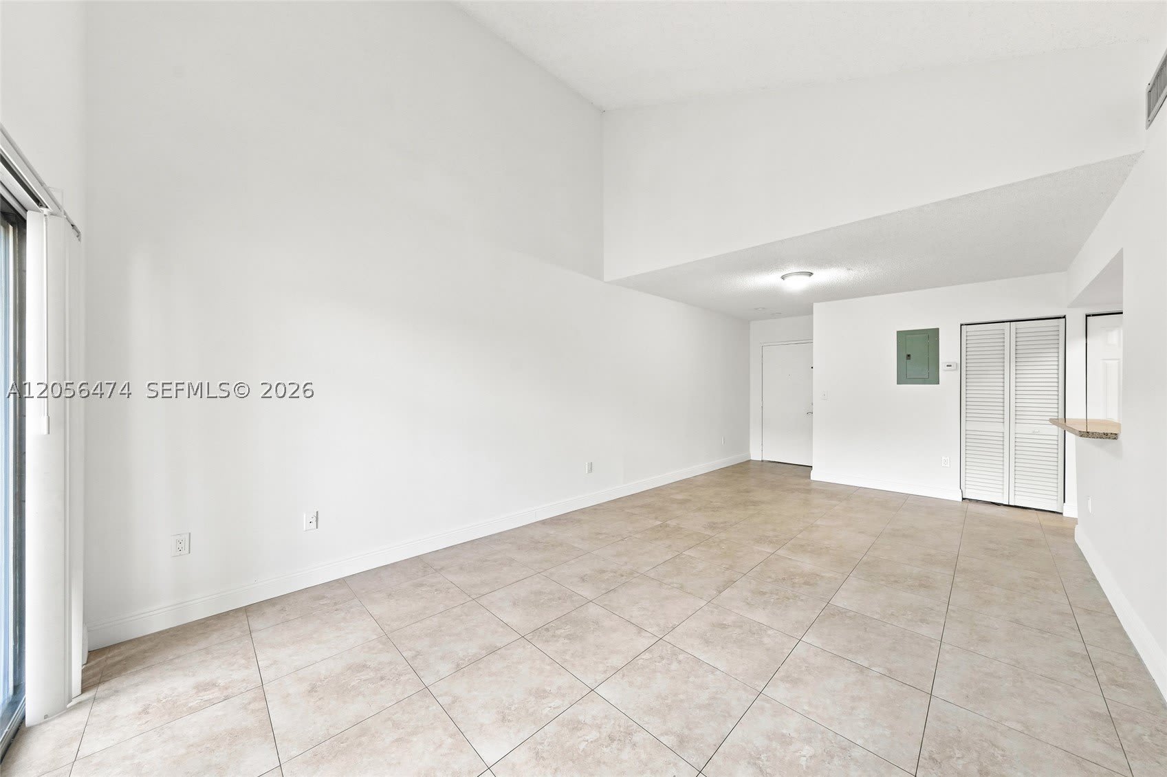 9735 Fontainebleau Blvd – photo 4