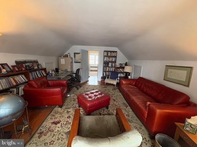 3538 RHOADS Avenue – photo 2
