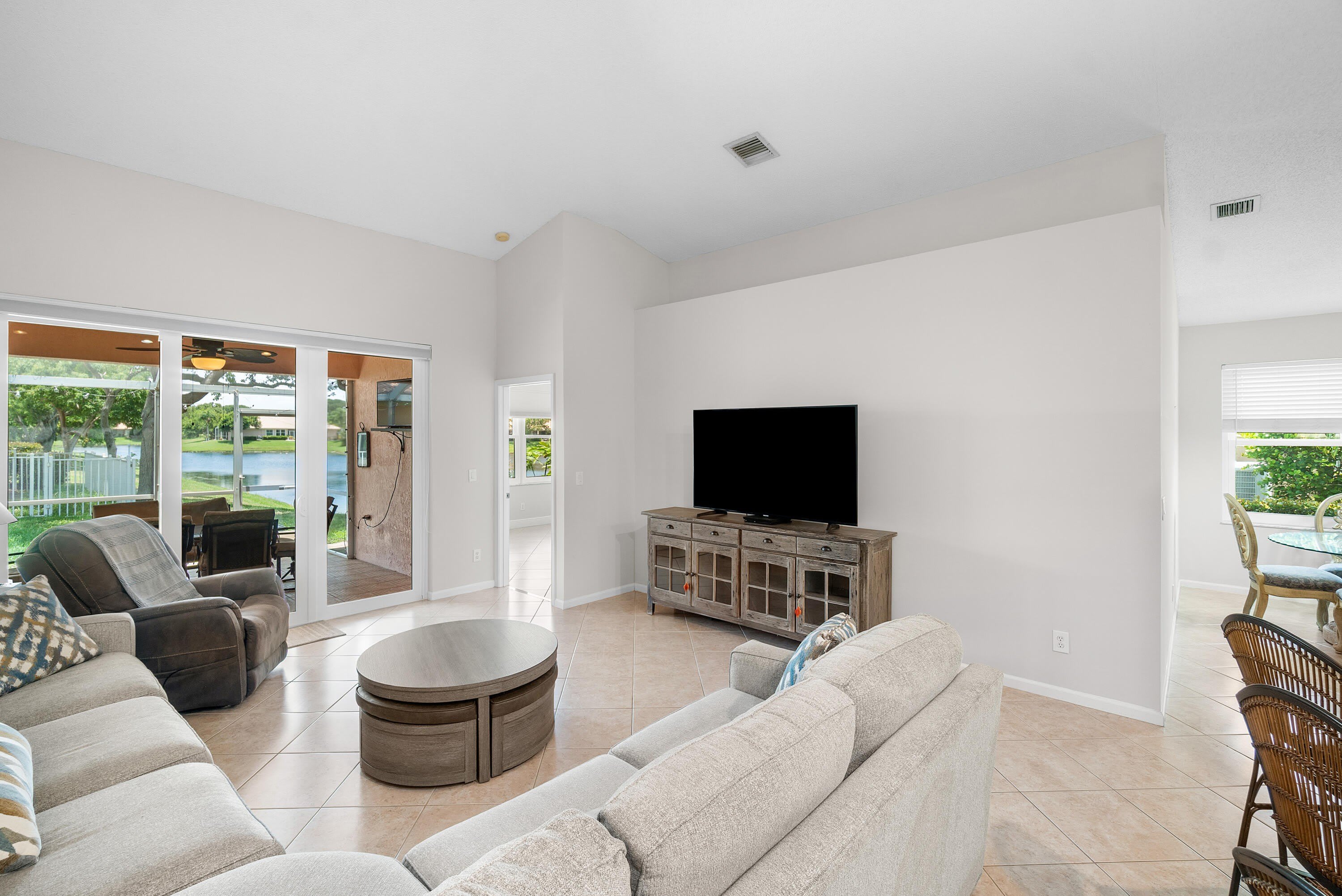 2473 S CORAL TRACE Circle – photo 1
