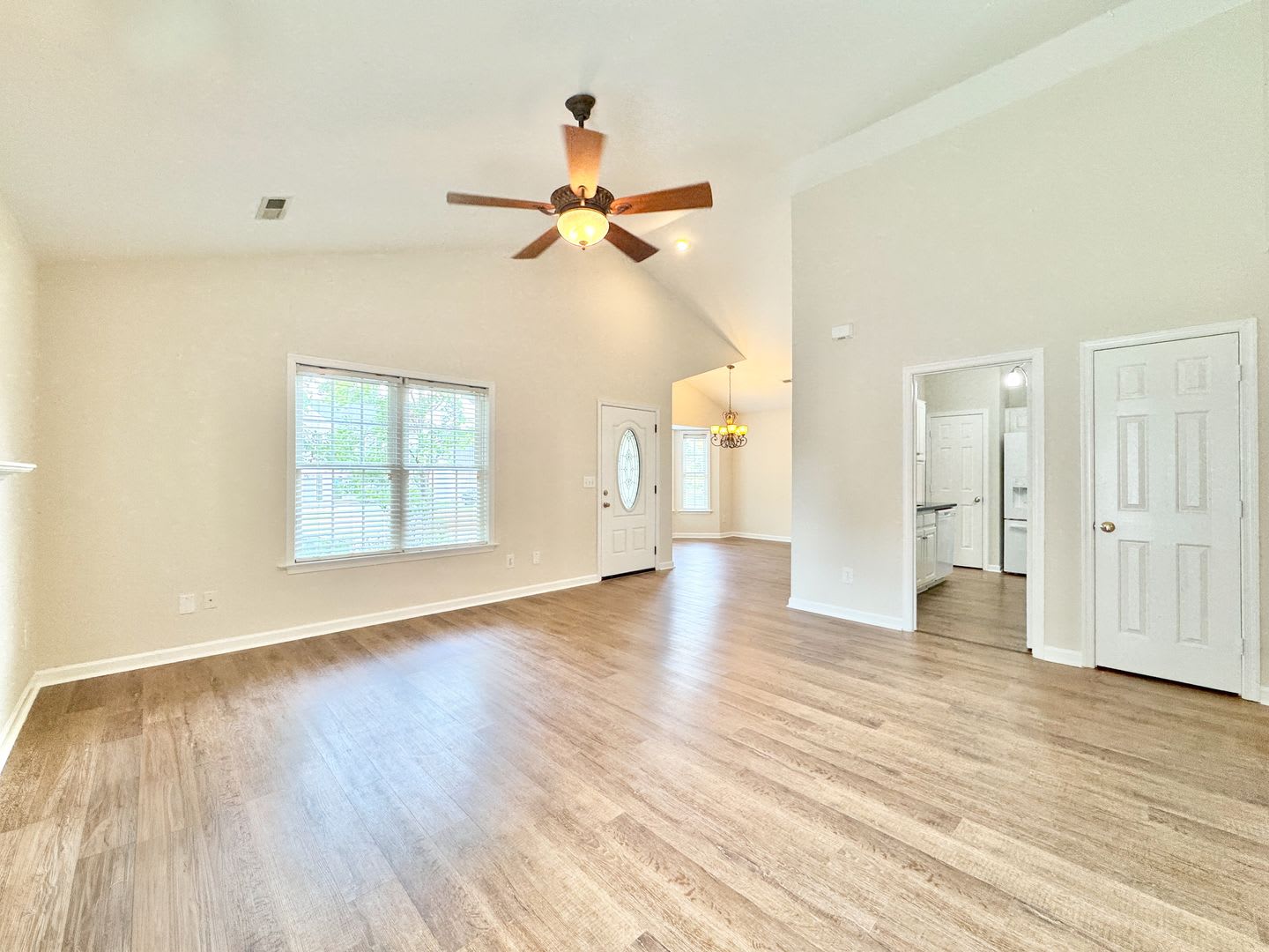 Adorable 3 Bedroom Home in High Point! – photo 4