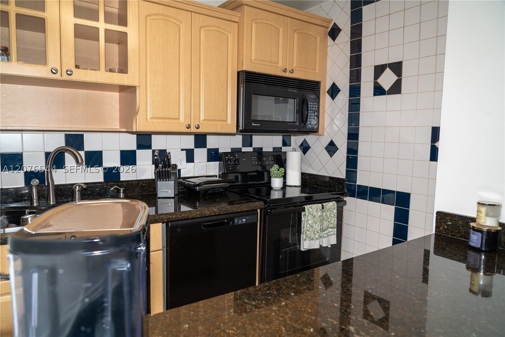 854 NW 87th Ave – photo 5