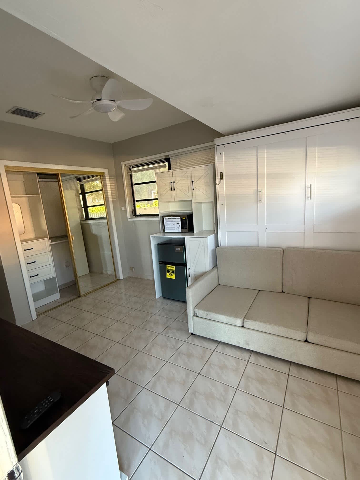 1060 SW 36 Ct – photo 3
